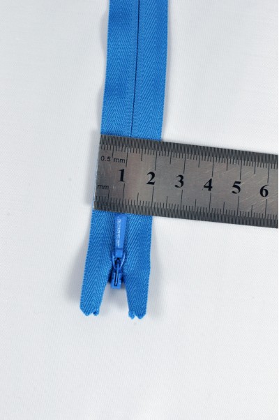 ZIP016  4號拉鏈 隱形拉鏈款式 單頭聚酯牙拉鏈 密尾拉鏈 不設單獨拉鍊訂購 正面照